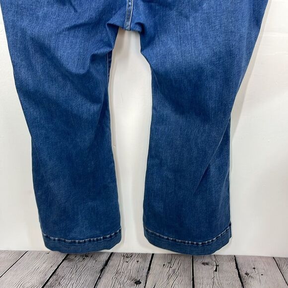 Lane Bryant Flex Magic Waistband Signature Fit Mid-Rise Flare Leg 24S plus size - Picture 5 of 15